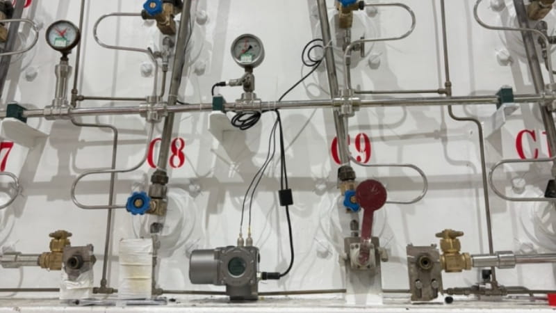 氮气管束车加装鼎力华业DPT8851 温压复合变送器